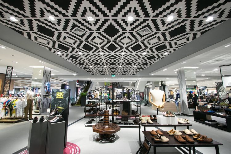 ห้างเซ็นทรัลประกาศนำร่องค้าปลีกแห่งอนาคต สะดวกด้วย 3 ขั้นตอน Chat–Shop –Ship คาดทะลุ 100 ล้านบาท