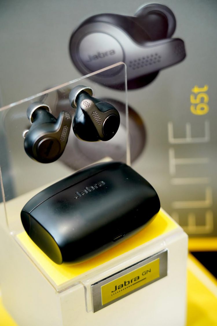 RTB สุดสตรอง!! รายได้ปี 2560 พุ่ง 48% ส่งหูฟังบลูทูธ Jabra ระดับเรือธง 3 รุ่นใหม่ลุยตลาดต่อเนื่อง