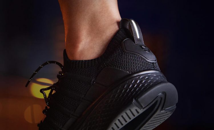 Xiaomi เปิดตัวรองเท้ากีฬา Mi Sports Sneakers 2 ราคาเพียง 999 บาท
