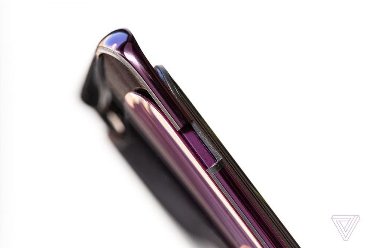 ยลโฉม OPPO Find X ตัวเป็นๆทุกมุมมอง หน้าจอไม่มีรอยบาก กล้องแบบสไลด์ Snapdragon 845 แรม 8GB รอม 256GB เปิดตัวทางการคืนนี้ (ชมคลิป)