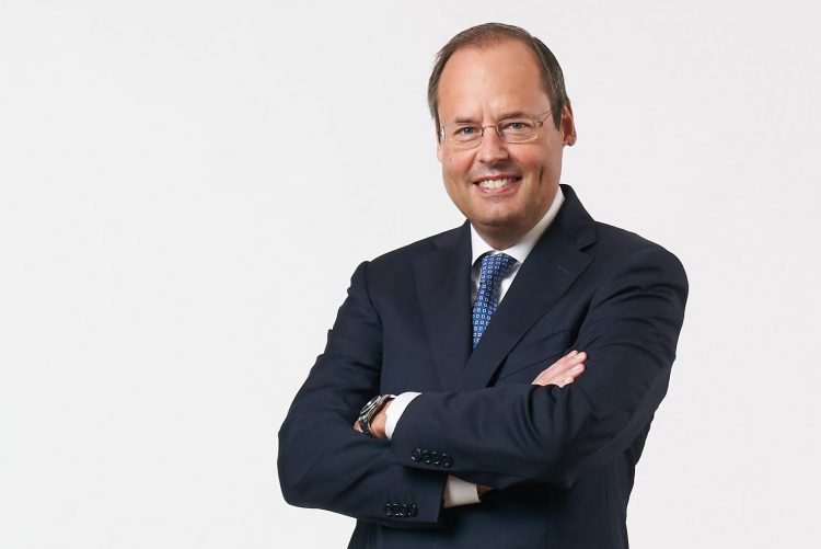 ลาร์ส นอร์ลิ่งเผย dtac อยู่ระหว่างหารือ กสทช. ต่อการประมูล 900 MHz