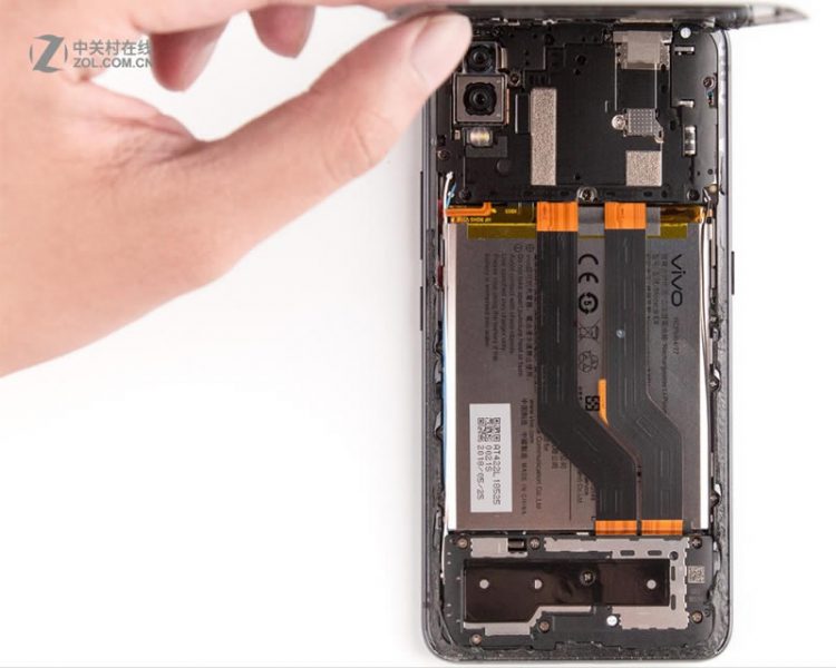 Vivo NEX ถูกชำแหละแล้ว เผยให้เห็นกลไกของระบบสไลด์กล้องเซลฟี่ และส่วนประกอบภายในทั้งหมด