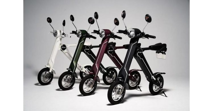 Blaze Smart EV รถจักรยานยนต์ไฟฟ้าพับได้ ขนาดเล็กพกพาสะดวก ด้วยน้ำหนักเพียง 18 กิโลกรัม วิ่งไกล 30 กิโลเมตร ราคาราว 38,000 บาท