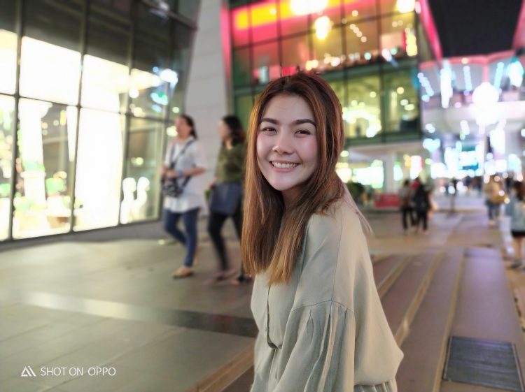 ชมภาพถ่ายตอนกลางคืนของ OPPO R15 Pro ด้วยกล้องหลังคู่ 20 + 16 ล้านพิกเซล รูรับแสง f/1.7 เซนเซอร์ใหม่ล่าสุดจาก Sony