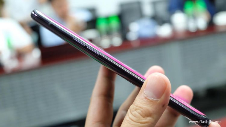 พรีวิวสัมผัสแรก OPPO Find X สมาร์ทโฟนดีไซน์พรีเมี่ยม มาพร้อมเทคโนโลยีกล้องสุดล้ำ