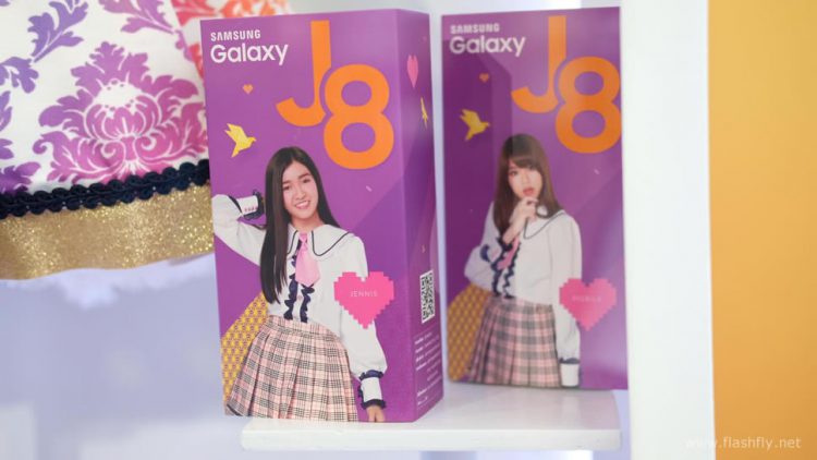 สัมผัสแรก Samsung Galaxy J8 สมาร์ทโฟนไอดอลจอ 6 นิ้ว กล้องเซลฟี่มี AR Sticker ระบบเสียง Dolby Atmos ราคา 9,490 บาท