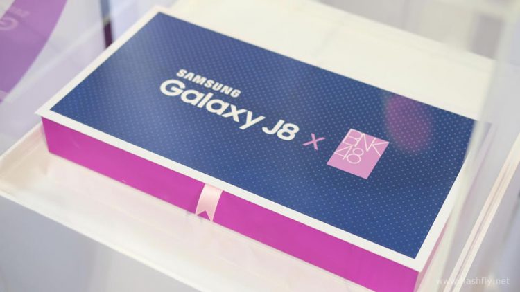 สัมผัสแรก Samsung Galaxy J8 สมาร์ทโฟนไอดอลจอ 6 นิ้ว กล้องเซลฟี่มี AR Sticker ระบบเสียง Dolby Atmos ราคา 9,490 บาท
