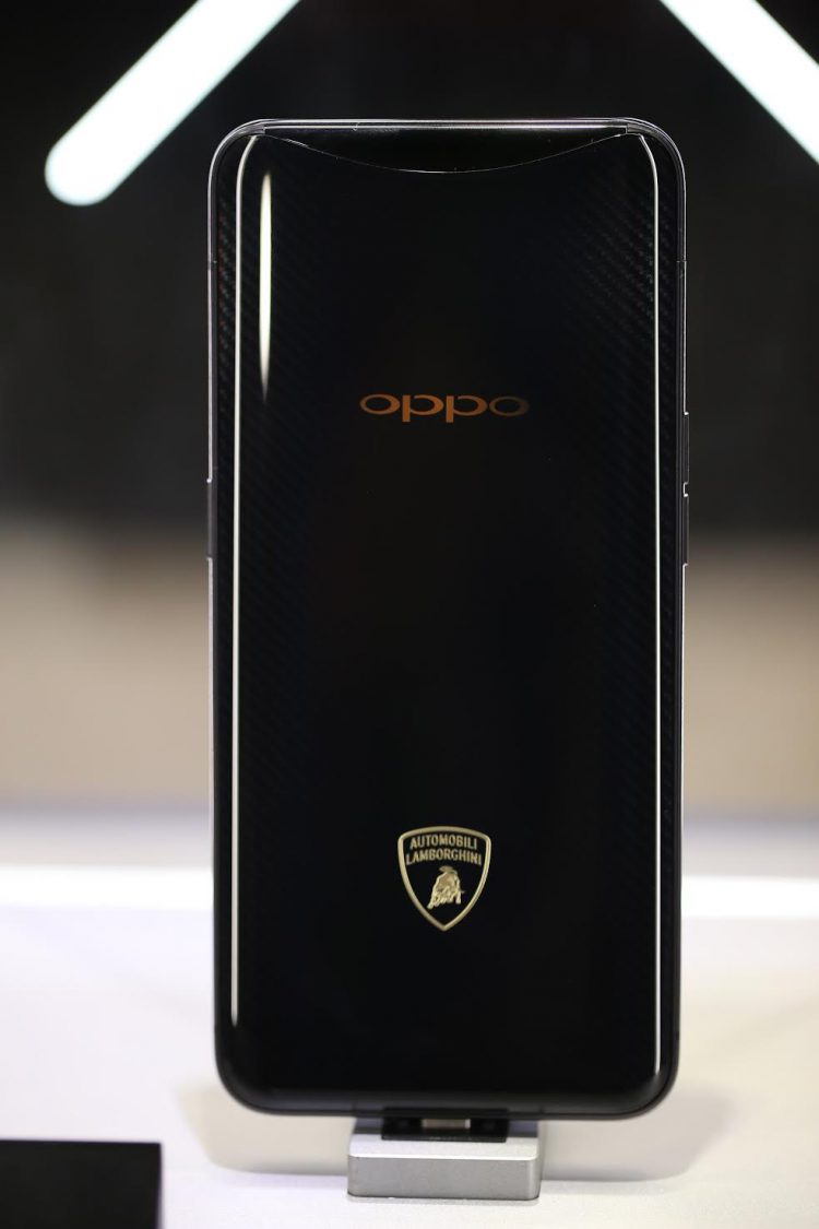 OPPO ฉลองครบรอบ 10 ปี เปิดตัว OPPO Find X และ OPPO Find X Automobili Lamborghini Edition สมาร์ทโฟนเรือธงรุ่นล่าสุด เจาะกลุ่มตลาดไฮเอนด์