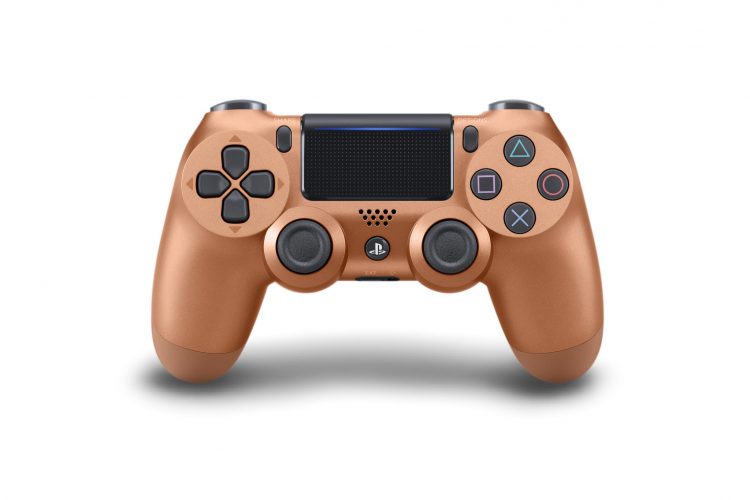 Sony เปิดตัวจอย DUALSHOCK 4 ใหม่ 3 สีได้แก่ สี “Berry Blue”, “Metalic Copper” และ “Blue Camouflage” ราคา 2,090 บาท ขาย 28 กันยายน 2561