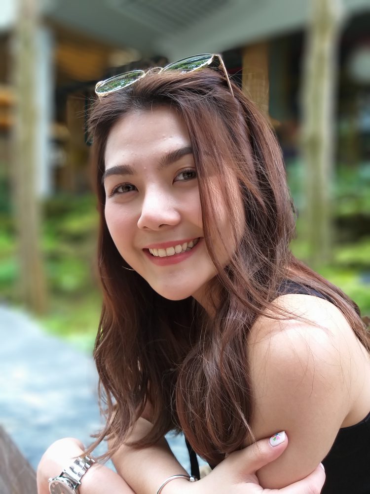 รีวิว Samsung Galaxy J8 x BNK48 ไอดอลสมาร์ทโฟน จอใหญ่ ภาพสวย เสียงดี เซลฟี่จัดเต็มราคา 9,490 บาท