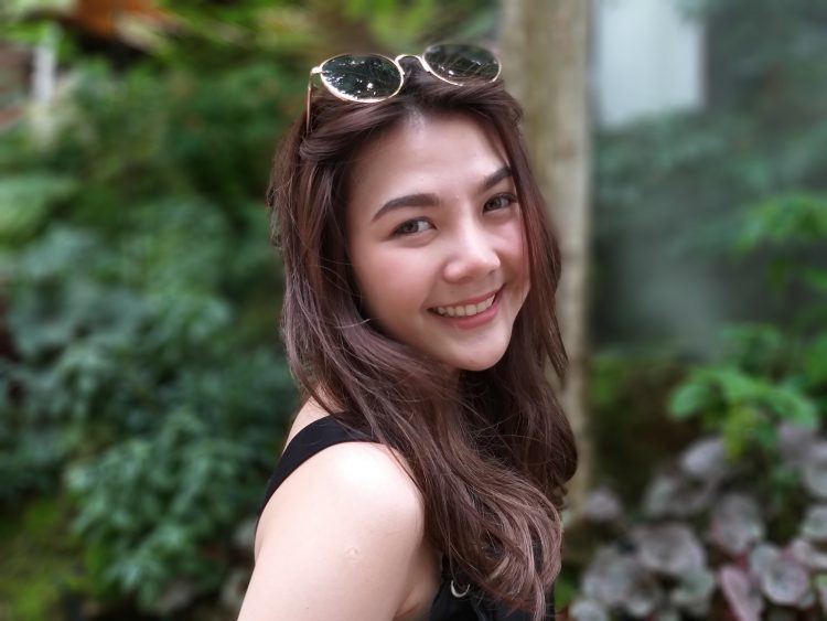 รีวิว Samsung Galaxy J8 x BNK48 ไอดอลสมาร์ทโฟน จอใหญ่ ภาพสวย เสียงดี เซลฟี่จัดเต็มราคา 9,490 บาท