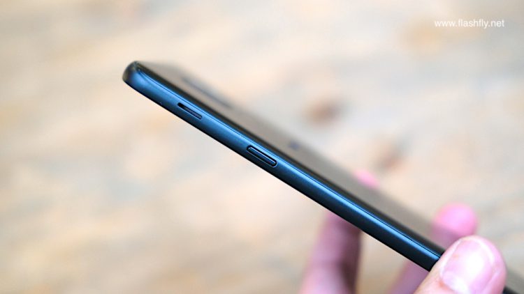 รีวิว Samsung Galaxy J8 x BNK48 ไอดอลสมาร์ทโฟน จอใหญ่ ภาพสวย เสียงดี เซลฟี่จัดเต็มราคา 9,490 บาท