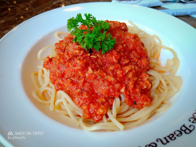 รีวิว OPPO F9 ฉบับจัดเต็ม ดีไซน์สุดงาม รองรับ VOOC Flash Charge ชาร์จ 5 นาทีคุยได้ 2 ชั่วโมง