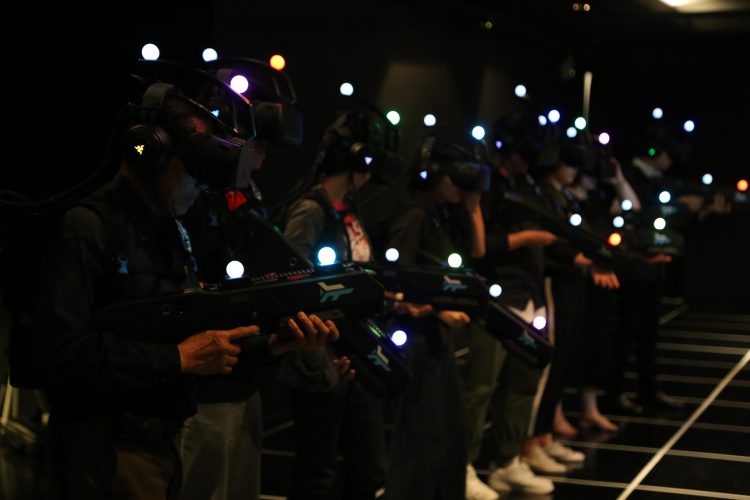 ZERO LATENCY สนามแข่งขัน Virtual Reality แบบไร้สายขนาดยักษ์มาเปิดให้บริการในประเทศไทยแล้ว