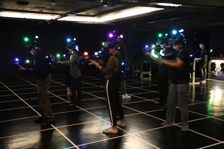 ZERO LATENCY สนามแข่งขัน Virtual Reality แบบไร้สายขนาดยักษ์มาเปิดให้บริการในประเทศไทยแล้ว