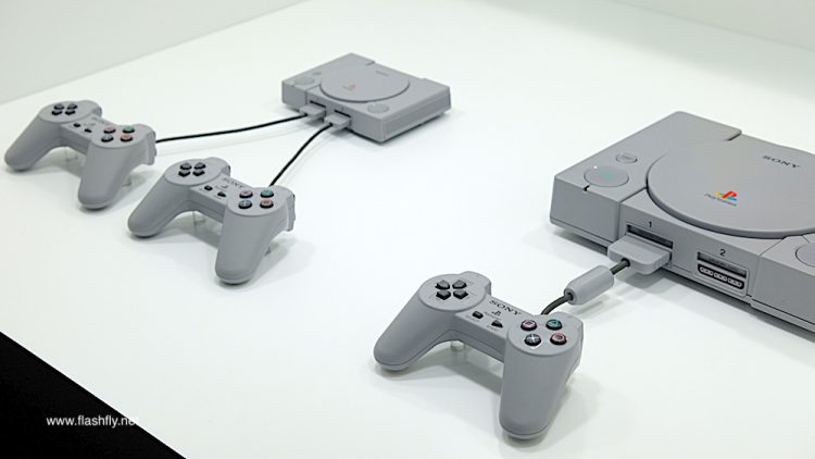 พาไปชม PlayStation Classic เครื่องจริงที่งาน TGS 2018 พร้อมเทียบขนาดกับรุ่นแรก (ชมคลิป)