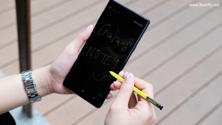 รีวิว Samsung Galaxy Note 9 มาพร้อม S Pen สุดล้ำใช้เป็นรีโมท กล้องคู่ 2 รูรับแสงพร้อม AI แบตอึด รองรับความจุ 1TB