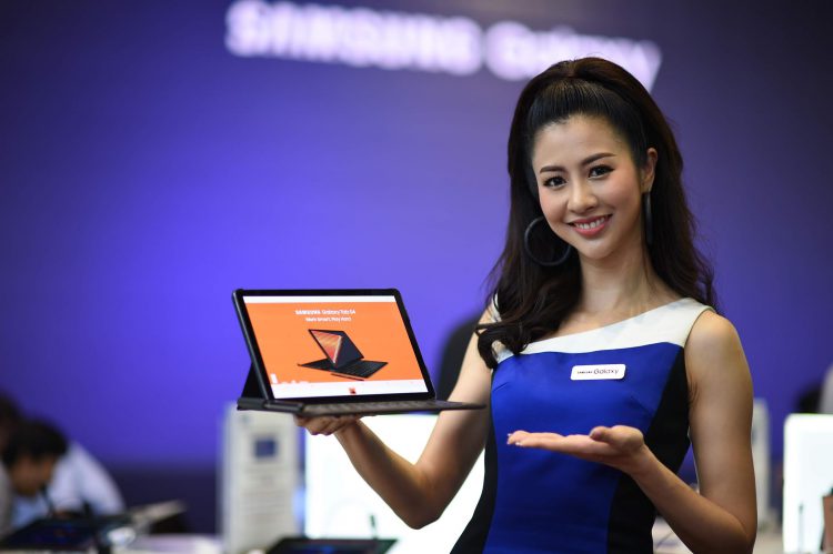 รีวิว Samsung Galaxy Watch สมาร์ทวอทช์ดีไซน์หรูรุ่นใหม่ล่าสุด ฟีเจอร์สุดล้ำ ทนทาน แบตสุดอึด