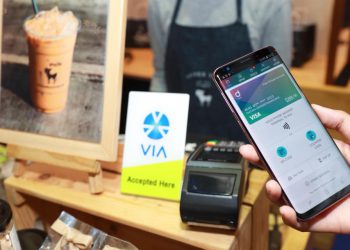 AIS จับมือ Singtel เปิดตัว “VIA” เครือข่ายบริการชำระเงินด้วยมือถือข้ามประเทศด้วยอี-วอลเลทของค่ายมือถือ ประเดิมที่สิงคโปร์