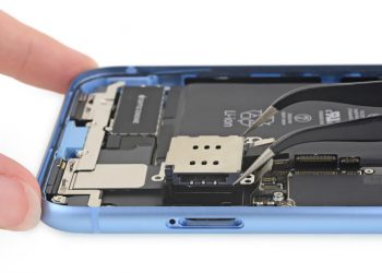 iPhone XR ถูกชำแหละแล้ว เผยให้เห็นฮาร์ดแวร์ภายใน ซึ่งมีส่วนผสมระหว่าง iPhone 8 กับ iPhone X