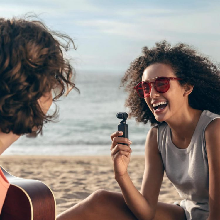 DJI เปิดตัว Osmo Pocket กล้องดิจิตอลขนาดเล็กมาพร้อมกิมบอลในตัว กันสั่น 3 แกน