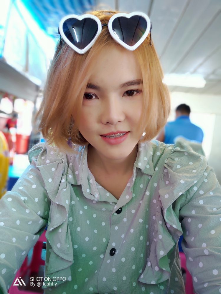 รีวิว OPPO R17 Pro สุดยอดสมาร์ทโฟนแห่งปี ดีไซน์สุดงาม สแกนนิ้วบนจอ กล้องหลัง 2 รูรับแสง โหมดถ่ายภาพกลางคืนขั้นเทพ ชาร์จเร็วที่สุดในโลก