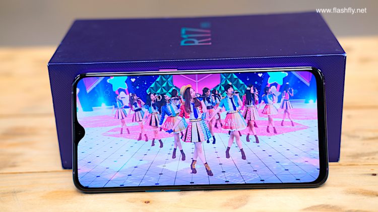 รีวิว OPPO R17 Pro สุดยอดสมาร์ทโฟนแห่งปี ดีไซน์สุดงาม สแกนนิ้วบนจอ กล้องหลัง 2 รูรับแสง โหมดถ่ายภาพกลางคืนขั้นเทพ ชาร์จเร็วที่สุดในโลก