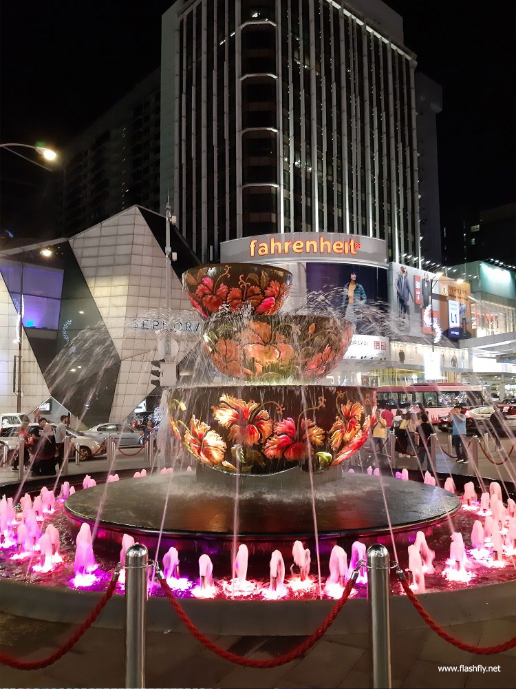 รีวิว Samsung Galaxy A7 สมาร์ทโฟนกล้องหลัง 3 ตัว รุ่นแรก กับดีไซน์พรีเมี่ยมสุดเงางาม สแกนนิ้วใหม่ที่ขอบด้านข้าง กับราคาเริ่มต้น 10,990 บาท