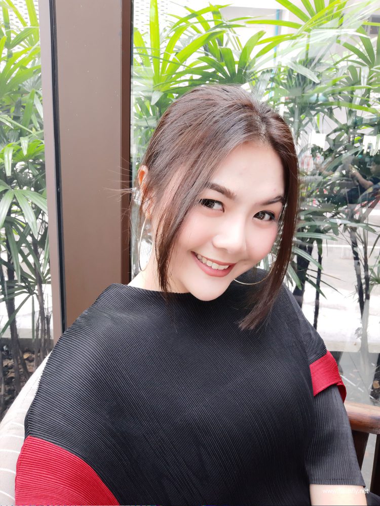 รีวิว Samsung Galaxy A7 สมาร์ทโฟนกล้องหลัง 3 ตัว รุ่นแรก กับดีไซน์พรีเมี่ยมสุดเงางาม สแกนนิ้วใหม่ที่ขอบด้านข้าง กับราคาเริ่มต้น 10,990 บาท