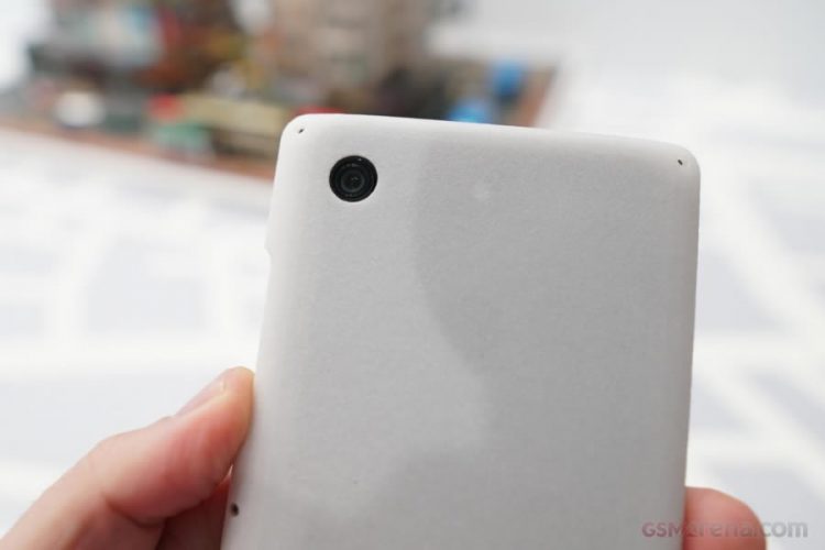 Honor View 20 สมาร์ทโฟนรุ่นแรกที่มากับกล้อง 48 ล้านพิกเซล พร้อมเจาะรูบนจอแสดงผล เพื่อฝังกล้องเซลฟี่