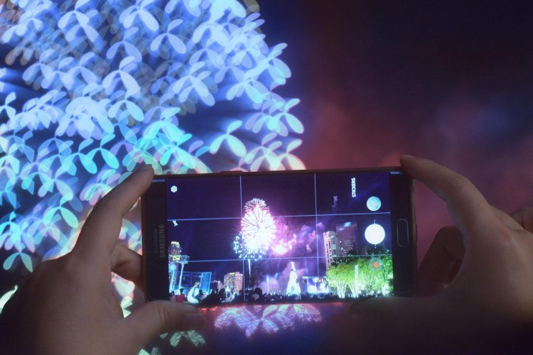 dtac เผยยอดใช้ดาต้าช่วงปีใหม่ 2562 เพิ่มขึ้น 1.52 เท่า แอปยอดนิยมคือ “Facebook”