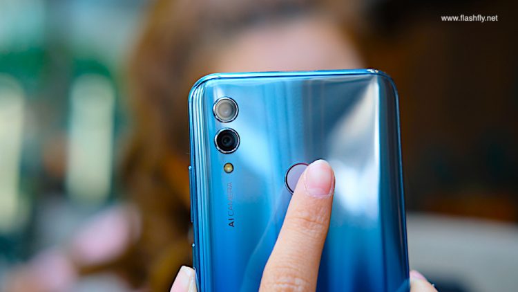 รีวิว Honor 10 Lite ดีไซน์ไล่เฉดสีสุดงาม เซลฟี่สวย สไตล์คุณ กล้อง AI ความละเอียด 24 ล้านพิกเซล สเปกแรงระดับเรือธง ราคาสุดคุ้ม