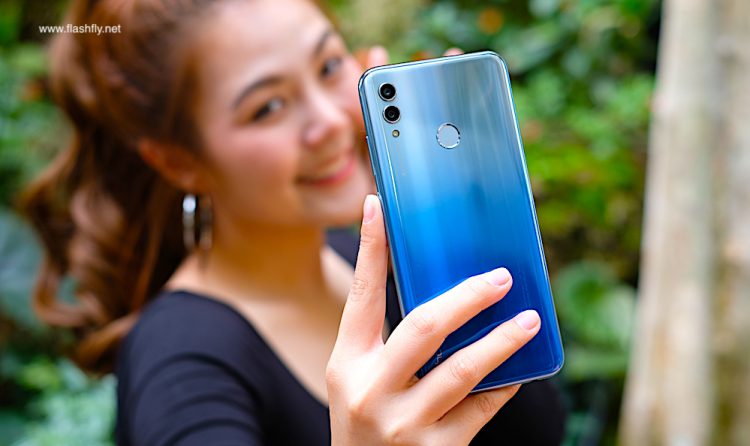 รีวิว Honor 10 Lite ดีไซน์ไล่เฉดสีสุดงาม เซลฟี่สวย สไตล์คุณ กล้อง AI ความละเอียด 24 ล้านพิกเซล สเปกแรงระดับเรือธง ราคาสุดคุ้ม