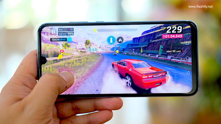 รีวิว Honor 10 Lite ดีไซน์ไล่เฉดสีสุดงาม เซลฟี่สวย สไตล์คุณ กล้อง AI ความละเอียด 24 ล้านพิกเซล สเปกแรงระดับเรือธง ราคาสุดคุ้ม