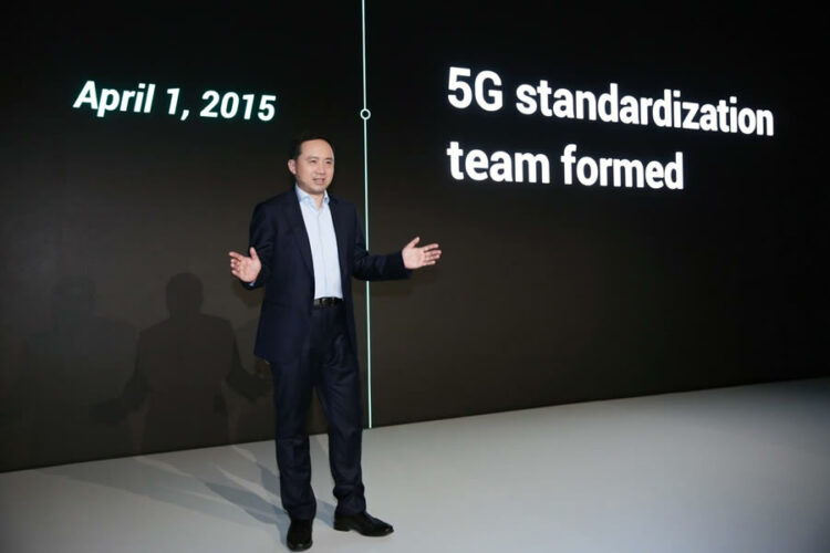 OPPO เปิดตัวสมาร์ทโฟน 5G รุ่นแรก มาพร้อมชิปเซ็ต Sanapdragon 855 อย่างเป็นทางการ