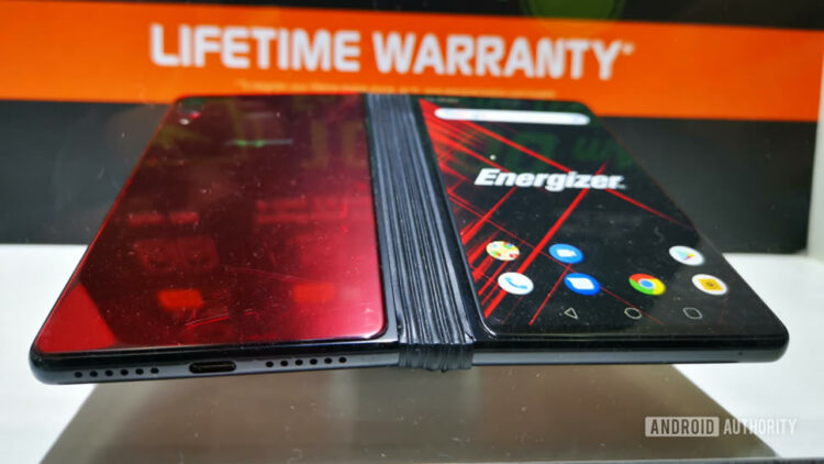 Energizer เปิดตัวสมาร์ทโฟนพับได้ Power Max P8100S รองรับ 5G สเปกเรือธง ราคาราว 30,545 บาท