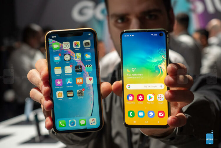 เปรียบเทียบ Galaxy S10e vs iPhone XR, ราคา 26,900 บาท ของ Samsung จะสั่นคลอน iPhone ราคาถูกของ Apple ได้หรือไม่?