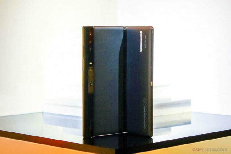 Huawei เปิดตัว Mate X สมาร์ทโฟนพับได้ กางออกมาเป็นแท็บเล็ตขนาด 8 นิ้ว ชาร์จเร็ว 55W รองรับ 5G ราคาราว 82,000 บาท วางจำหน่ายกลางปีนี้