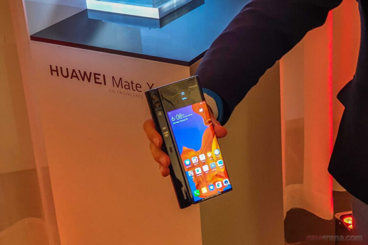 Huawei เปิดตัว Mate X สมาร์ทโฟนพับได้ กางออกมาเป็นแท็บเล็ตขนาด 8 นิ้ว ชาร์จเร็ว 55W รองรับ 5G ราคาราว 82,000 บาท วางจำหน่ายกลางปีนี้