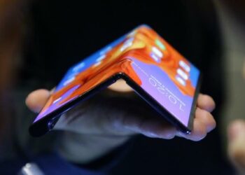 Huawei เผยโฉม HUAWEI Mate X สมาร์ทโฟน 5G แบบพับหน้าจอได้ที่เร็วที่สุดในโลกครั้งแรกในประเทศไทย