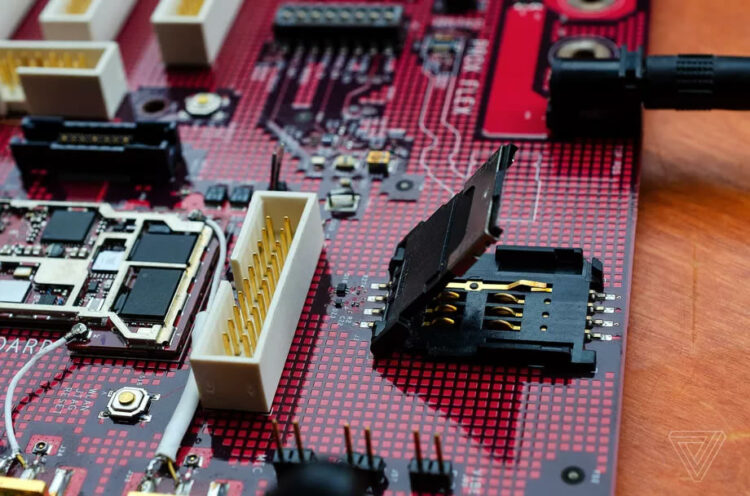 ต้นแบบทางวิศวกรรมของ iPhone รุ่นแรก ถูกเปิดเผยออกมาเป็นครั้งแรก!!