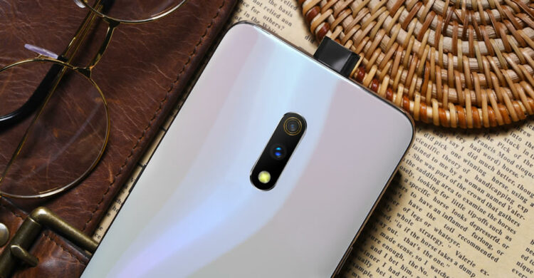 realme X เปิดตัวแล้ว!! มาพร้อมกล้องเซลฟี่แบบป๊อปอัพ ใช้ชิป Snapdragon 710 แรม 8GB กล้องคู่หลัง 48MP ชาร์จเร็ว VOOC 3.0