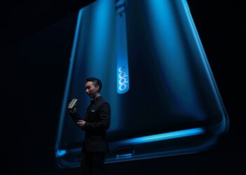 เปิดตัวแล้ว! OPPO Reno Series ระดับใหม่ของสมาร์ทโฟนพรีเมี่ยม จัดเต็มซูมขั้นสุดถึง 60 เท่า ดีไซน์หรูพร้อมกล้องหน้า Pivot Rising Camera