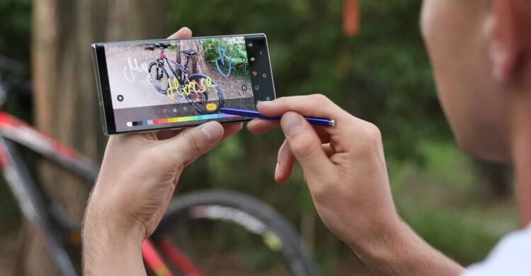 Samsung เปิดตัว Galaxy Note 10 และ Galaxy Note 10+ ทางการมาพร้อมชิปรุ่นใหม่ ใส่เซ็นเซอร์ Gyro แบบ 6 แกนใน S Pen และกล้องดิจิตอลที่ดีที่สุดในตอนนี้