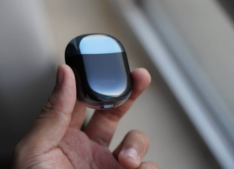 Vivo อาจจะเปิดตัวหูฟังไร้สาย TWS Earphone พร้อมกับ NEX 3 ในวันที่ 16 กันยายนนี้ มีภาพหลุดออกมาแล้ว