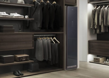 Samsung AirDresser ตู้เสื้อผ้าลดรอยยับ ไม่ต้องรีด ใช้อากาศและไอน้ำกำจัดฝุ่น ฆ่าเชื้อโรค