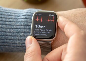 Apple ปล่อยอัพเดท watchOS 6.2 เวอร์ชั่น รองรับการใช้งาน ECG วัดคลื่นไฟฟ้าหัวใจ เพิ่มอีก 3 ประเทศ ยังไม่มีไทย
