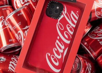 CASETiFY เปิดตัว Coca-Cola Collection อุปกรณ์เสริมสำหรับ iPhone, Apple Watch และ AirPods