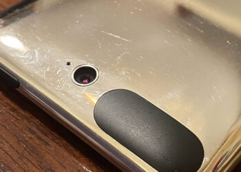 เผยภาพ iPod touch รุ่นที่ 3 เครื่องต้นแบบ ยืนยัน Apple เตรียมใส่กล้องด้านหลังมาให้นานแล้ว