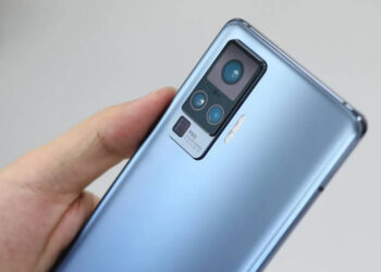 เครื่องจริง Vivo X50 Pro ถูกแชร์ออกมาแล้ว พร้อมเปิดเผยสเปกที่สำคัญ ก่อนเปิดตัวทางการในเร็วๆ นี้